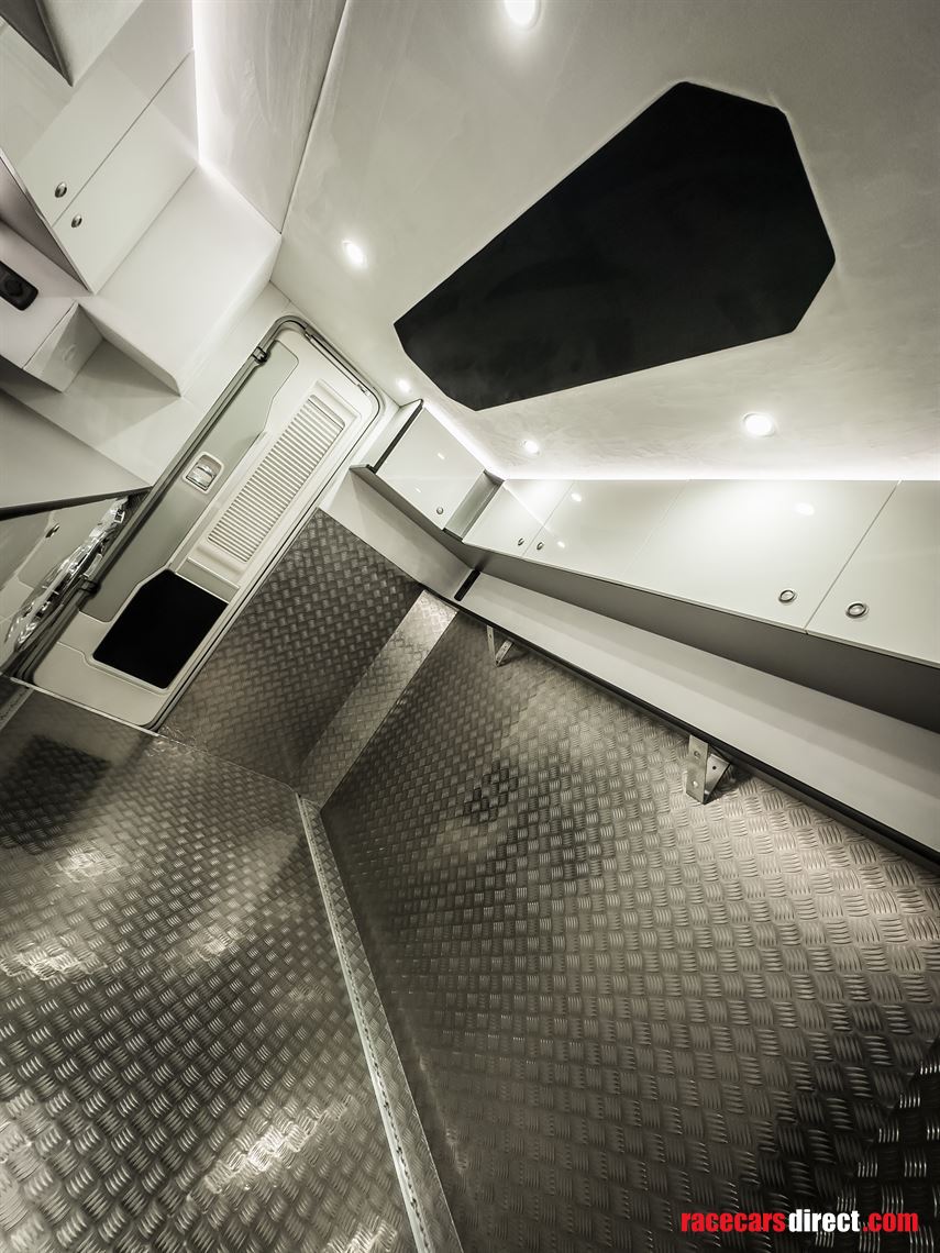 volvo-fm-18t-sc-worldcruiser-rv-motorhome-cam