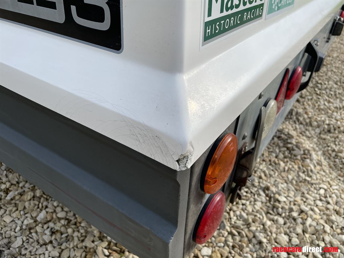 brian-james-rs3-330-1021-race-shuttle