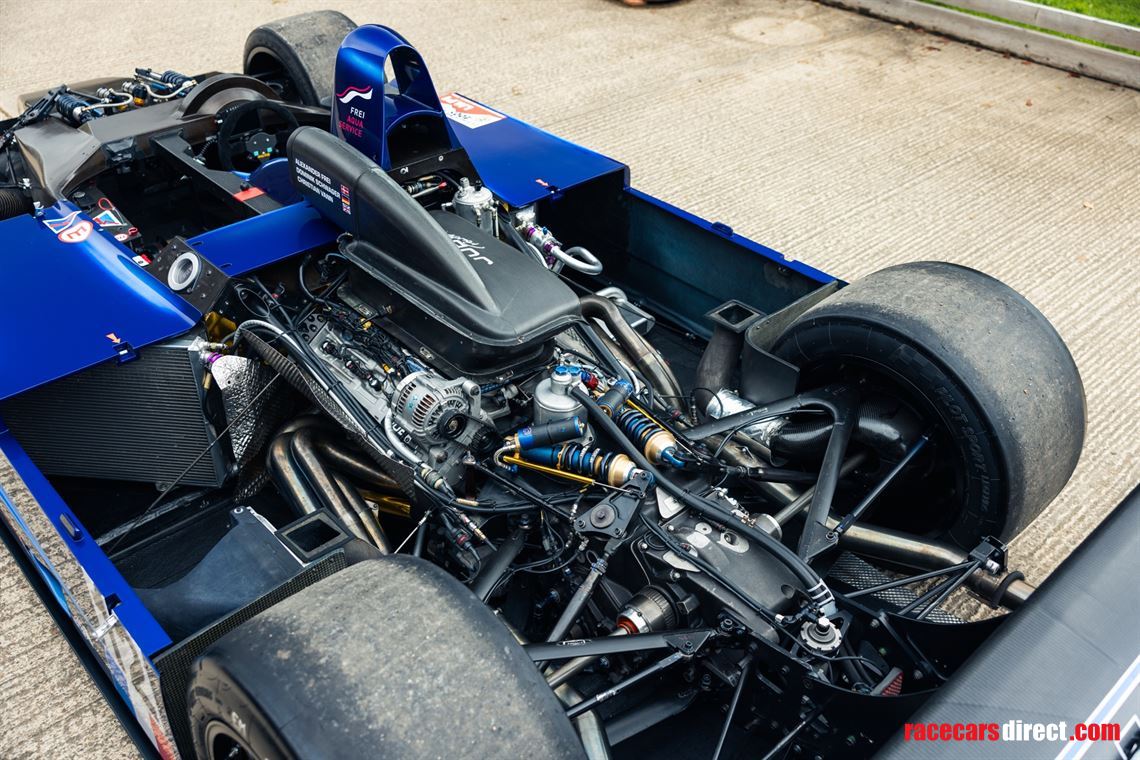 2002-courage-c60-judd-v10---lmp900-lmp1