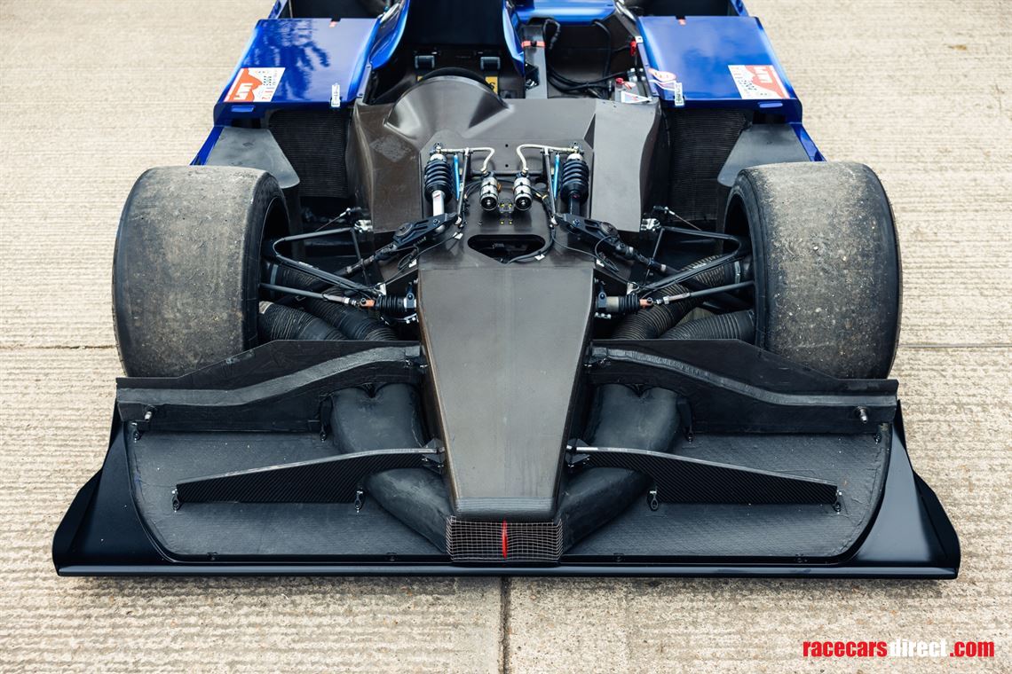 2002-courage-c60-judd-v10---lmp900-lmp1