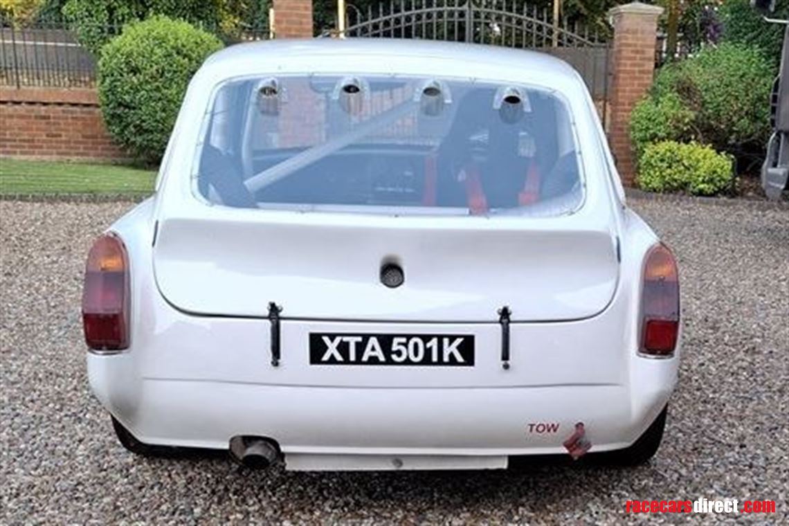 mgb-gt-1972-v8-race-car---400bhp-945kgs