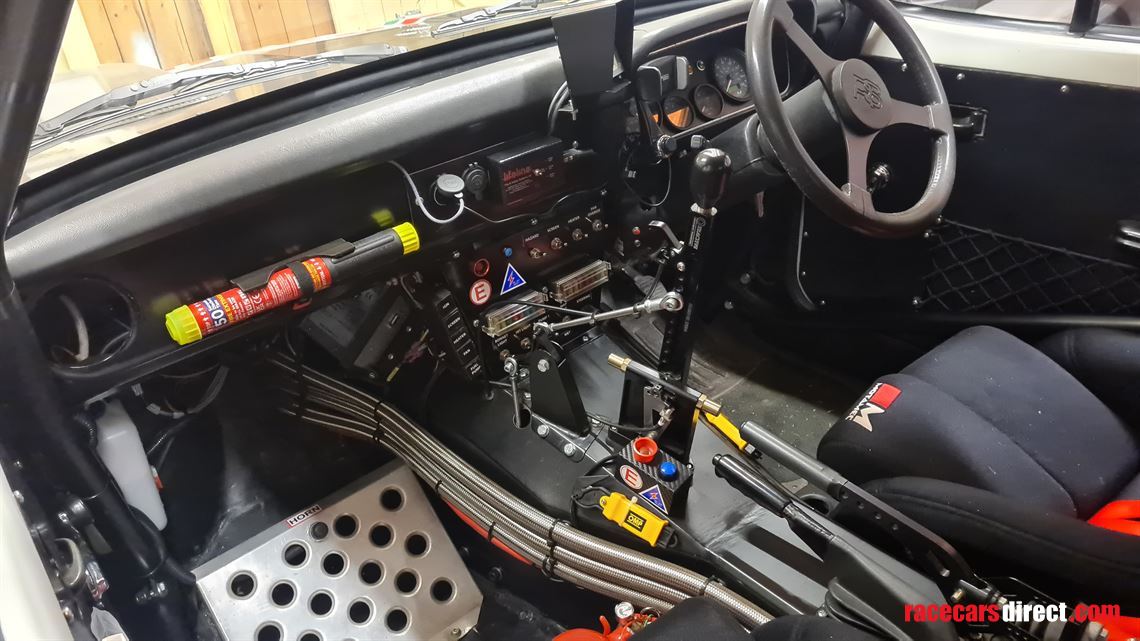 ford-escort-mk2-rally-car