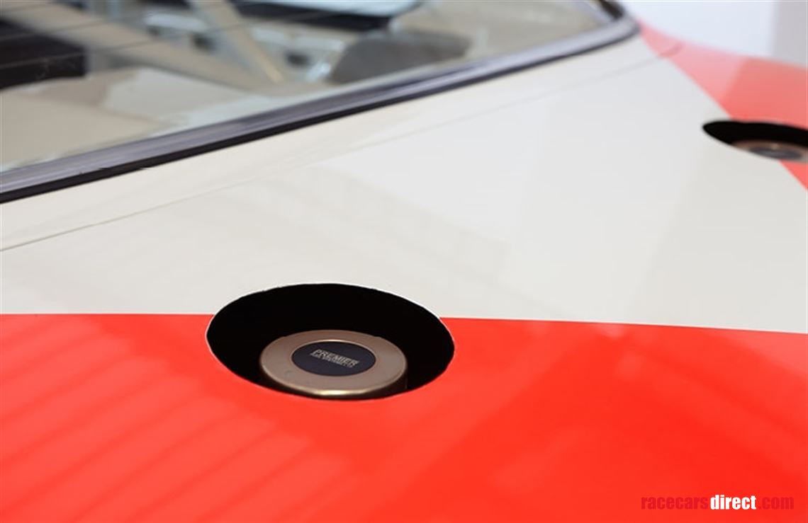 bmw-e24-635-group-a-race-car-marlboro