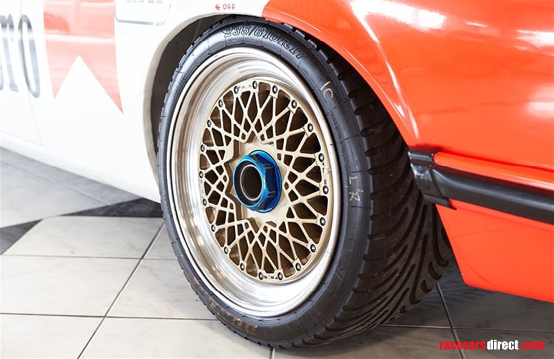 bmw-e24-635-group-a-race-car-marlboro