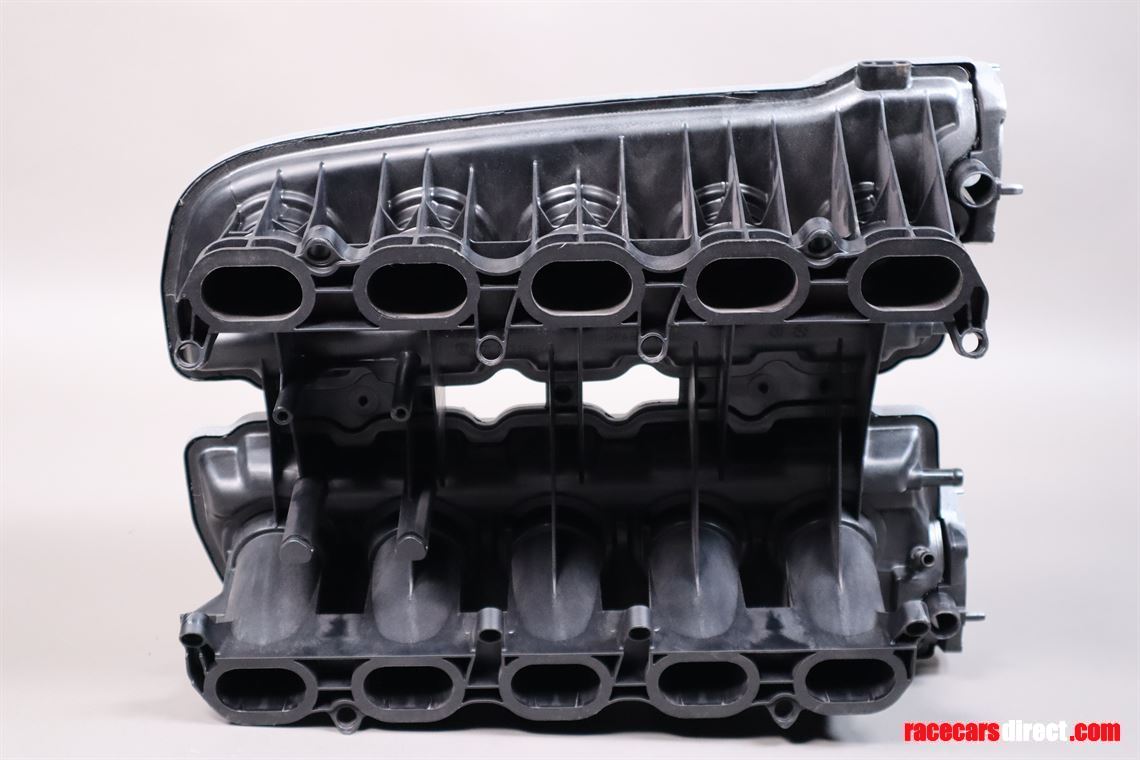 audi-r8-airbox-v10-part-nr-07l133185n