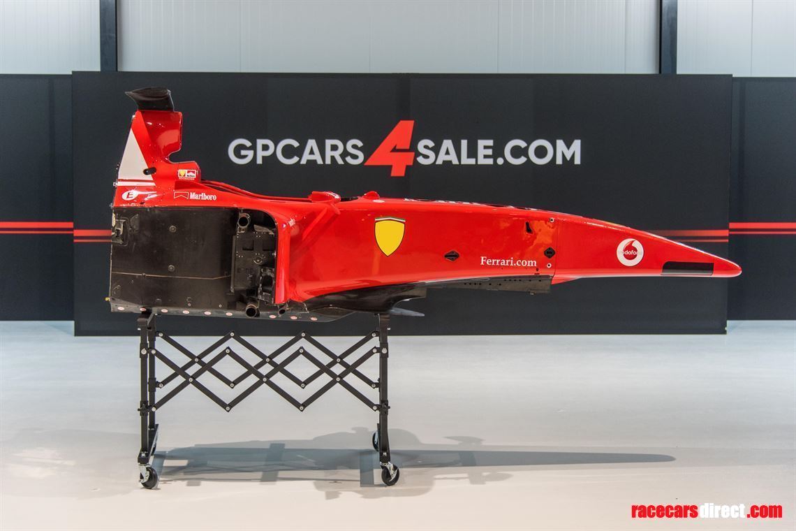 sold-f1-original-full-carbon-monocoque