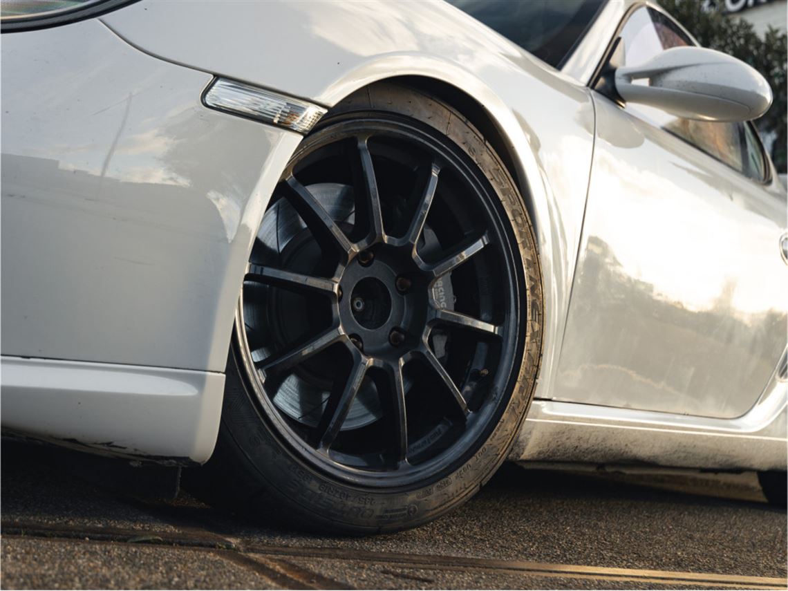 porsche-cayman-s-cup-pdk-racecar