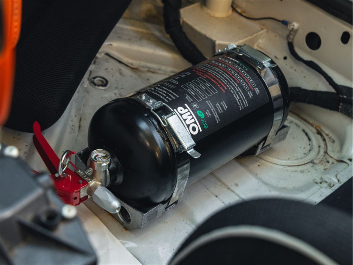 porsche-cayman-s-cup-pdk-racecar