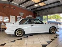 bmw-e30-m3-trackrace-car-reduced