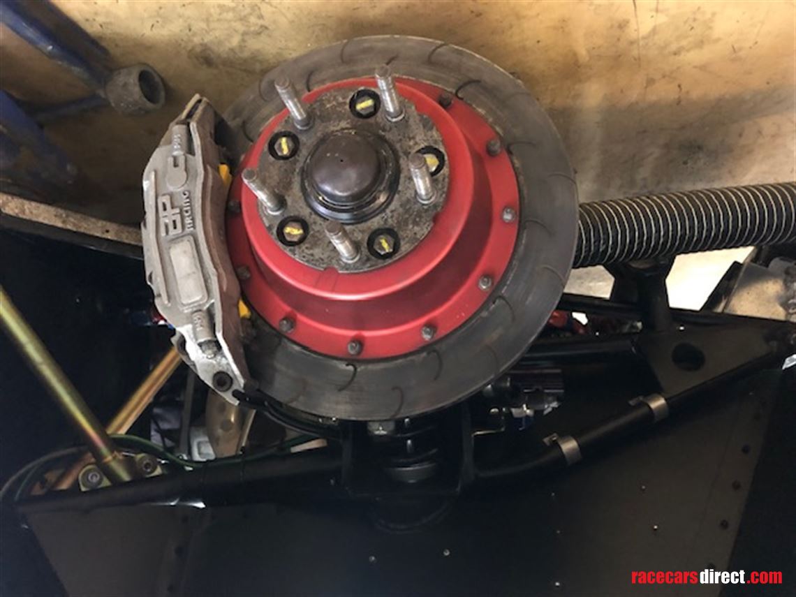 aston-martin-v8-racecar-price-reduction