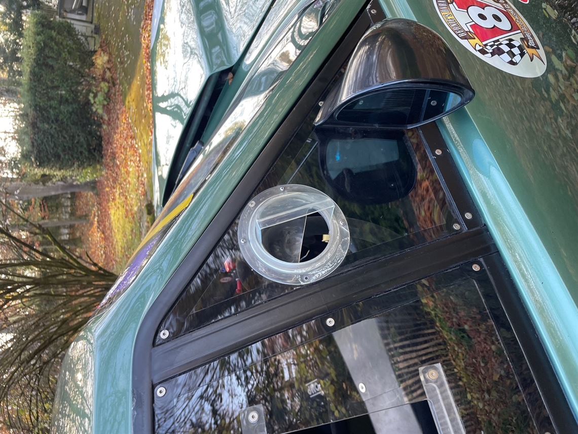 aston-martin-v8-racecar-price-reduction