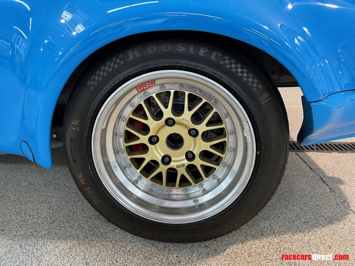 1973-porsche-rsr-replica-roller-with-parts-in