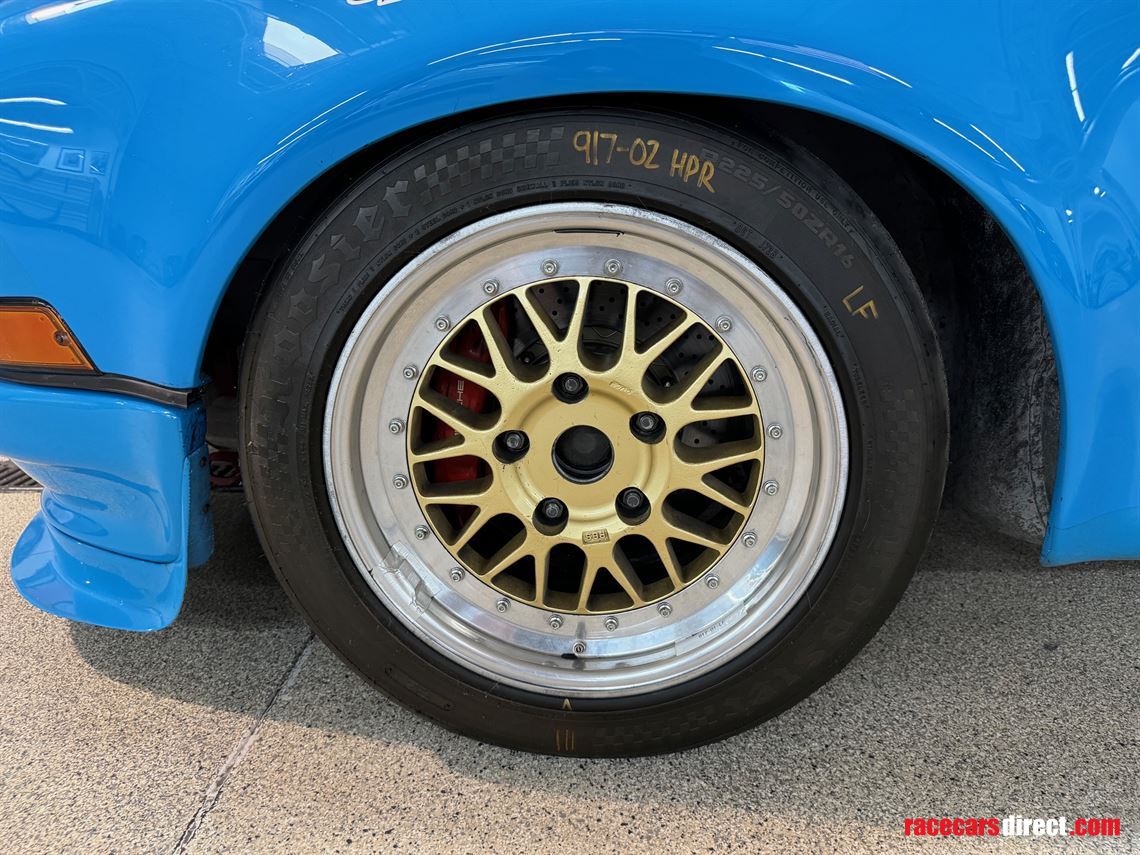 1973-porsche-rsr-replica-roller-with-parts-in
