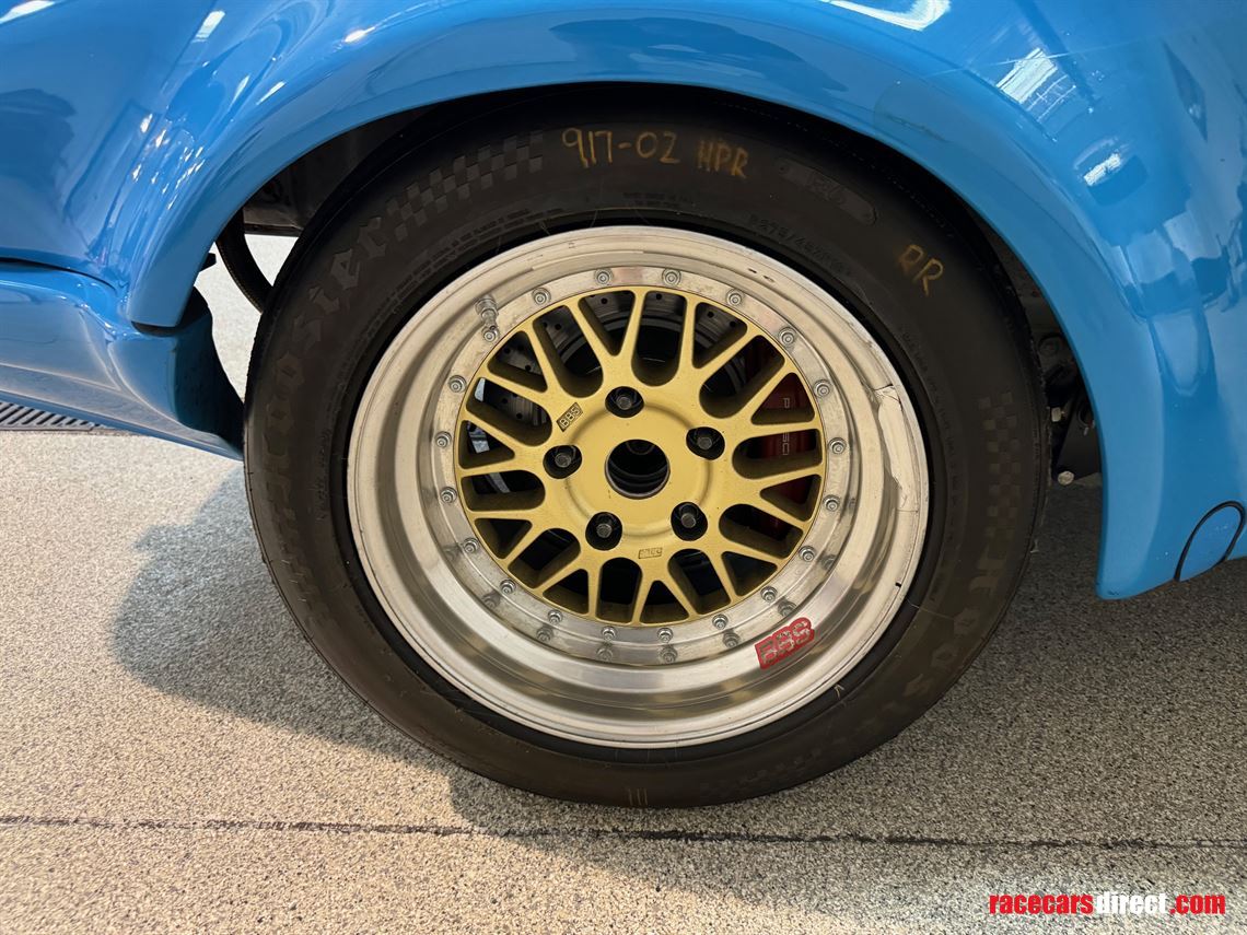 1973-porsche-rsr-replica-roller-with-parts-in