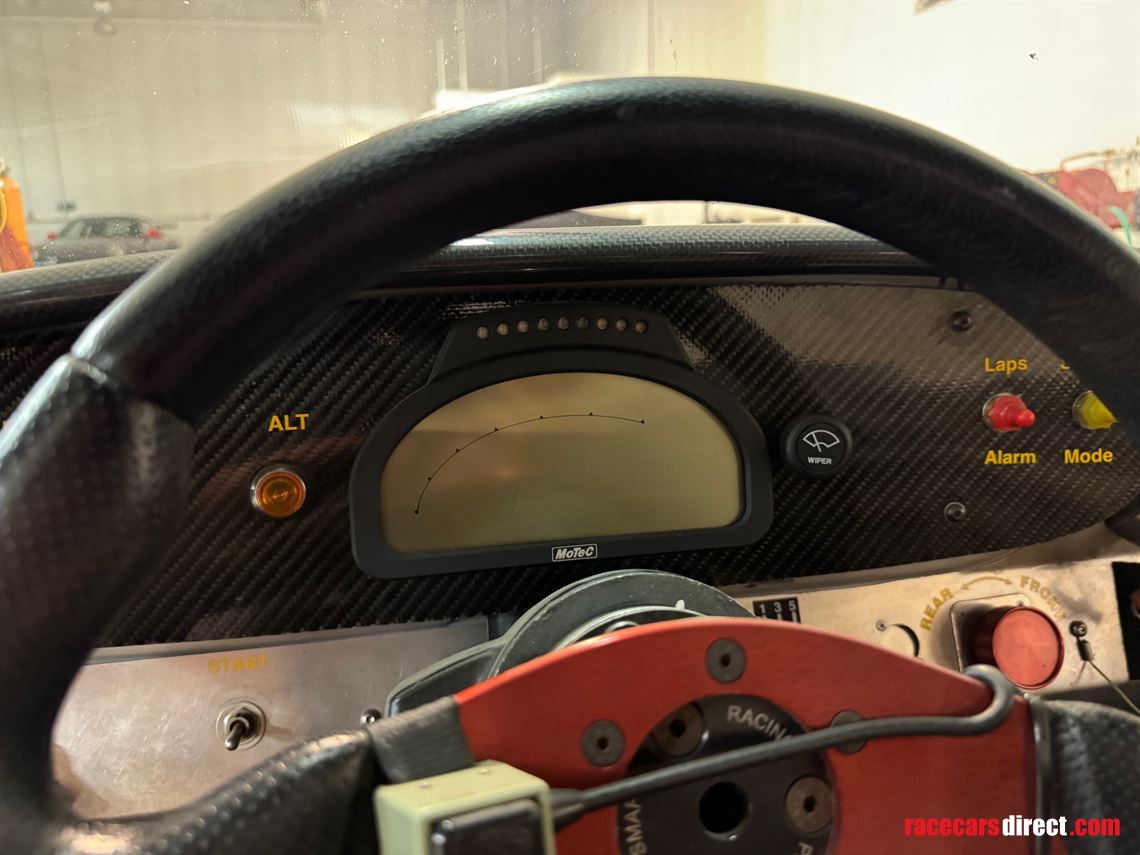 1973-porsche-rsr-replica-roller-with-parts-in