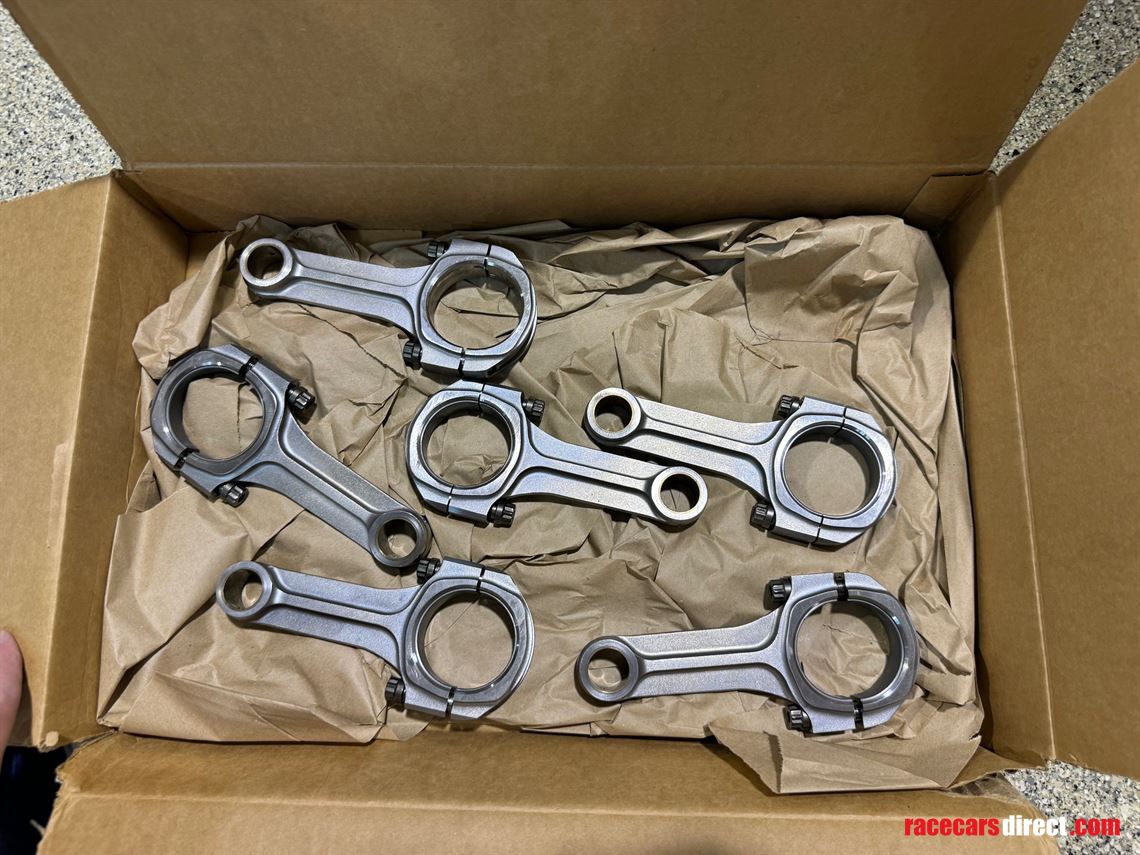 1973-porsche-rsr-replica-roller-with-parts-in