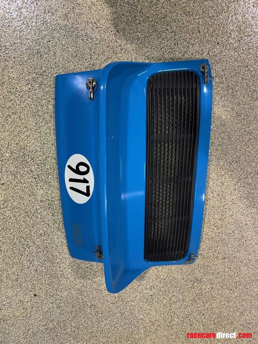 1973-porsche-rsr-replica-roller-with-parts-in