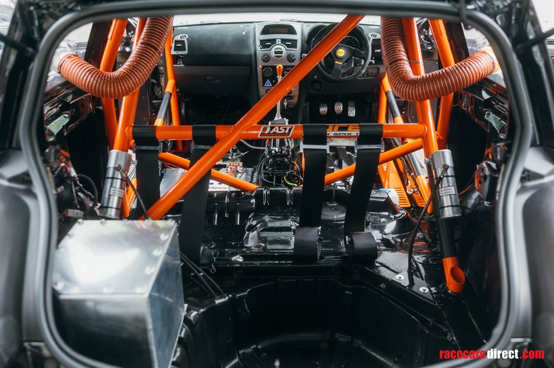 road-legal-track-ready-megane-r26-fia-spec