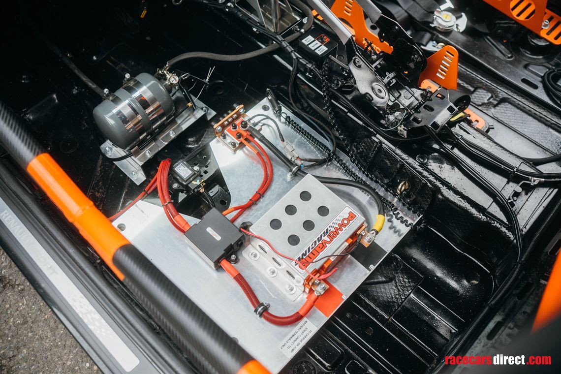 road-legal-track-ready-megane-r26-fia-spec