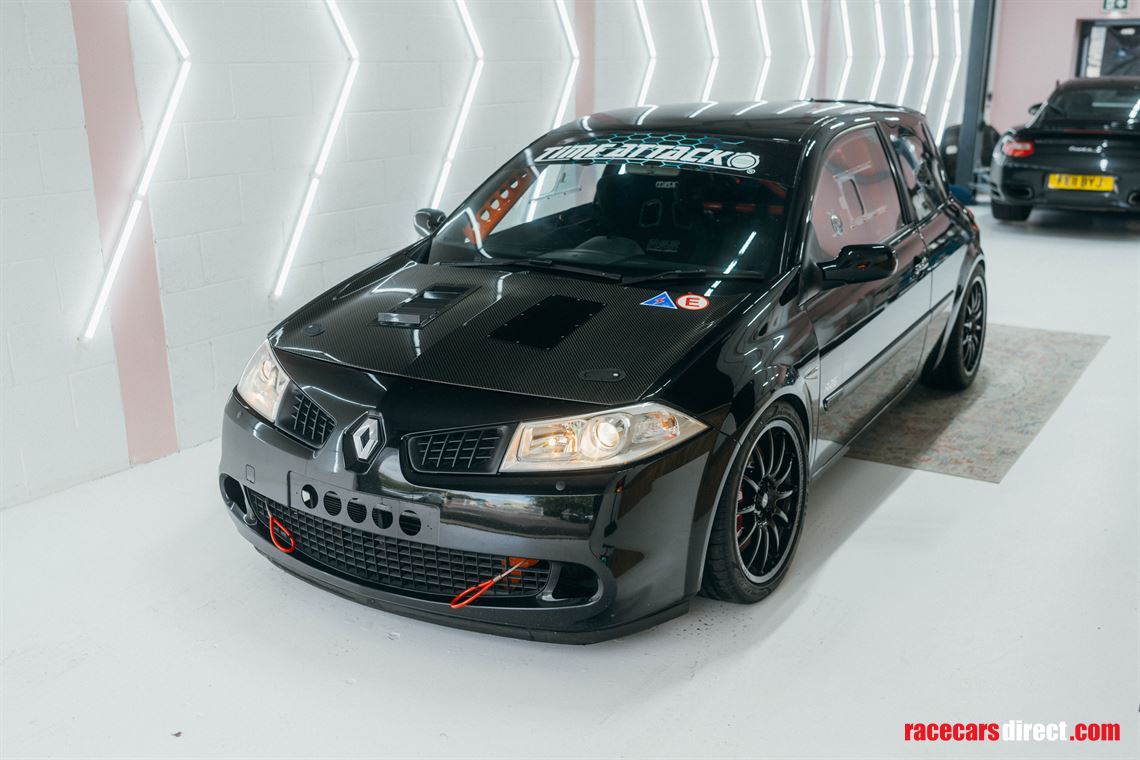 road-legal-track-ready-megane-r26-fia-spec