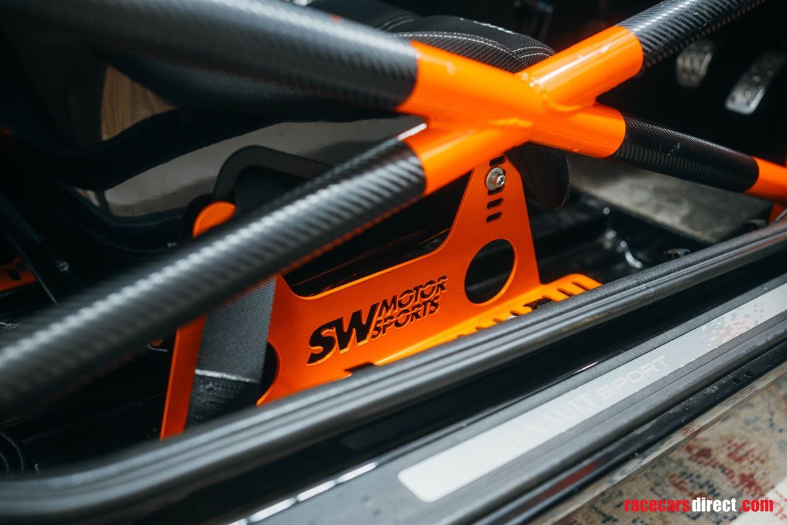 road-legal-track-ready-megane-r26-fia-spec