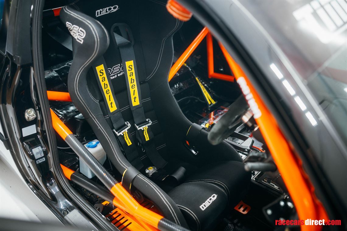 road-legal-track-ready-megane-r26-fia-spec