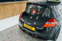 road-legal-track-ready-megane-r26-fia-spec