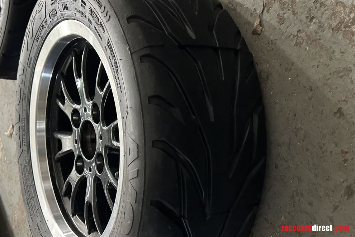 caterham-wheels-tyres