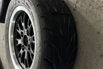 caterham-wheels-tyres