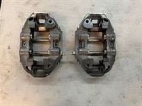pair-alcon-4-piston-calipers