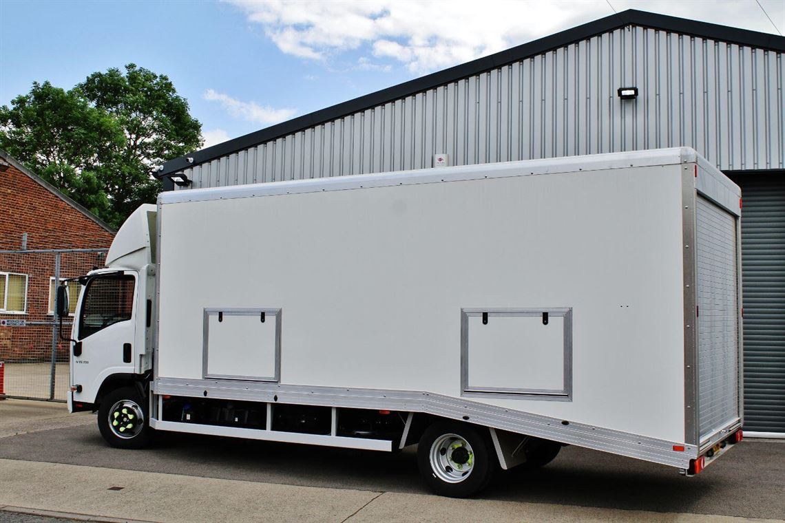 isuzu-n75190-e6-75-tone-enclosed-car-transpor