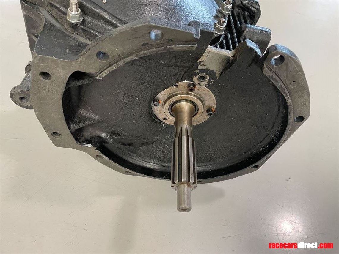 original-hewland-lg500-gearbox-transaxle