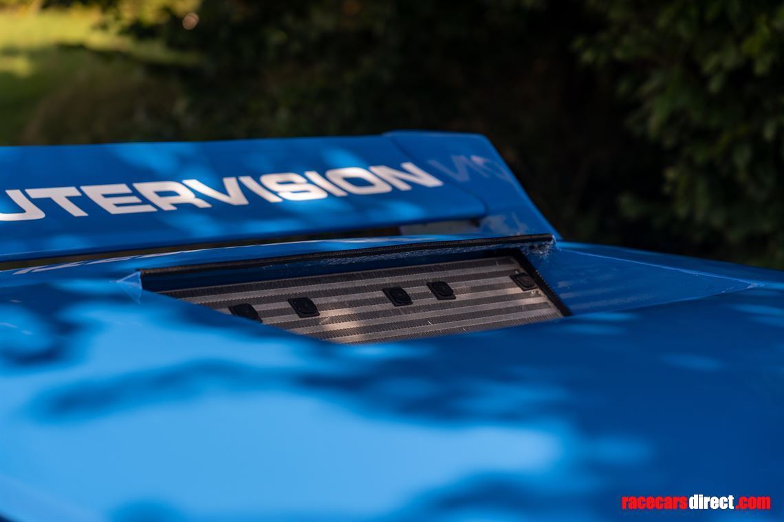 metro-6r4-replica-competition-car