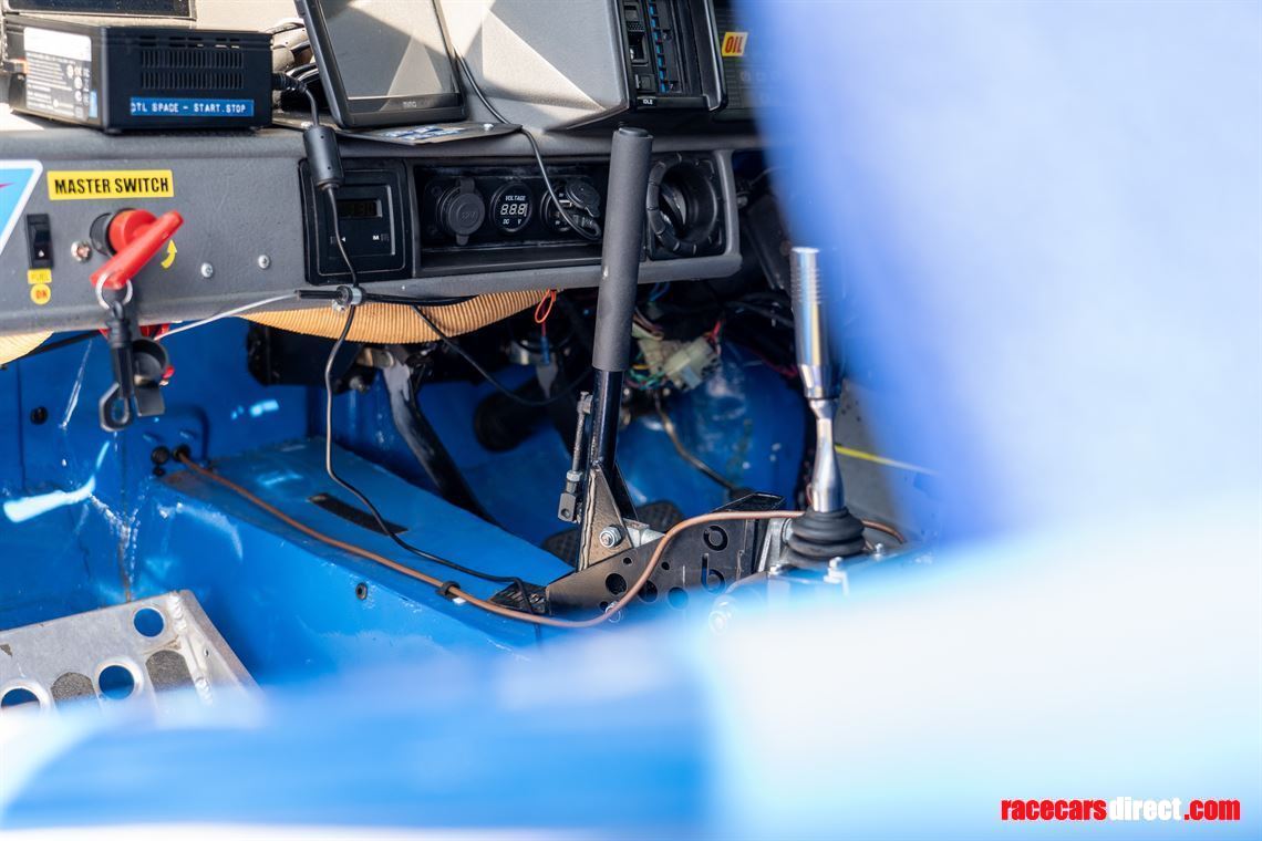 metro-6r4-replica-competition-car