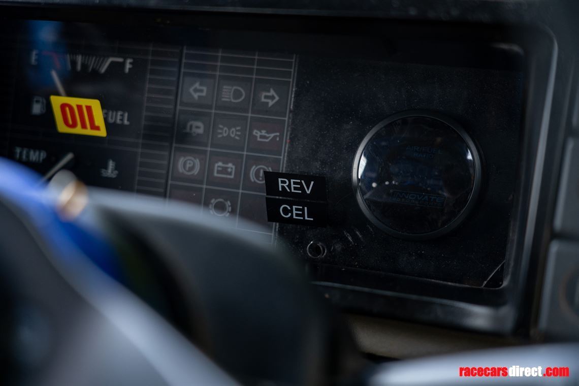 metro-6r4-replica-competition-car