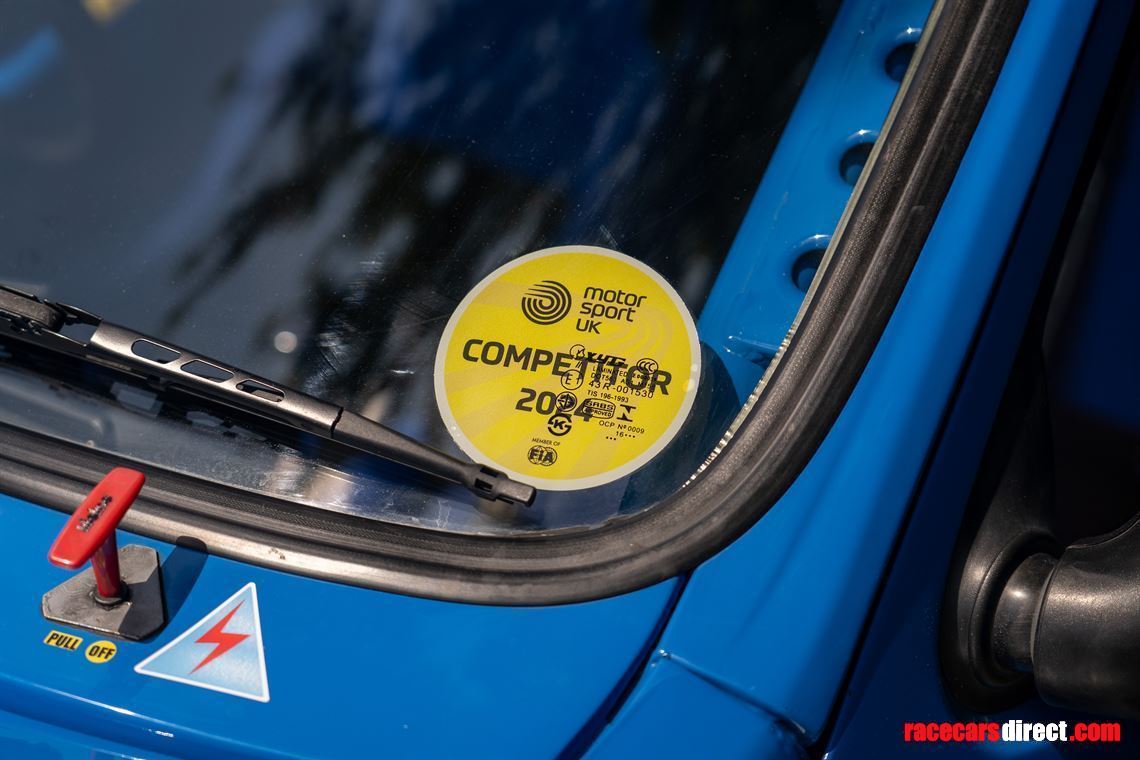 metro-6r4-replica-competition-car