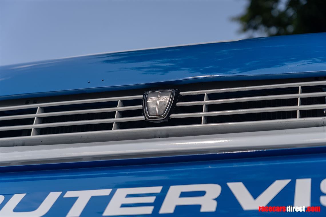 metro-6r4-replica-competition-car