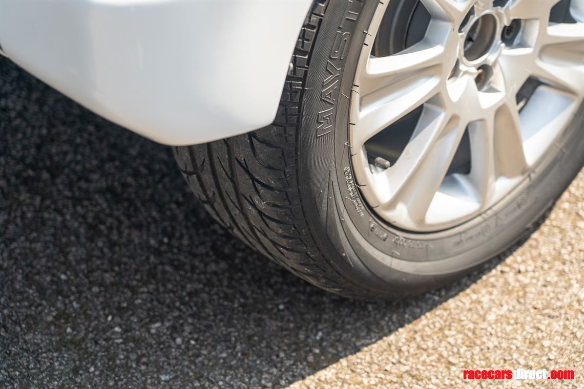 metro-6r4-replica-competition-car