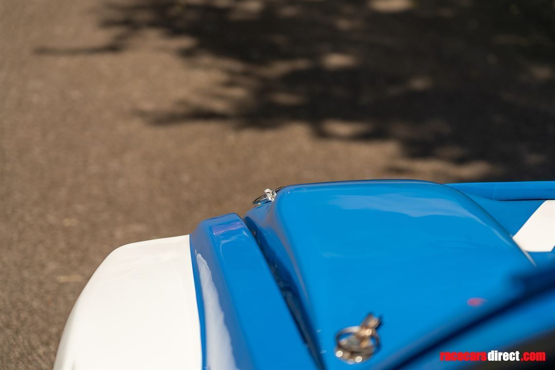 metro-6r4-replica-competition-car