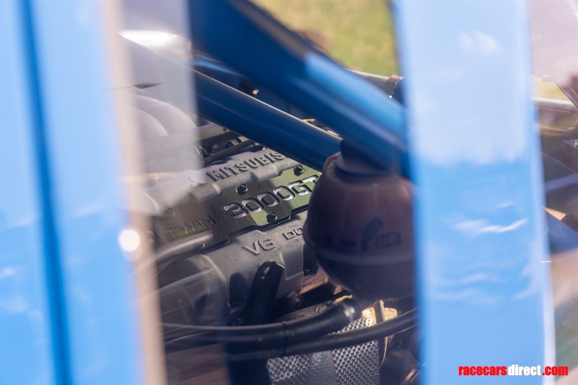 metro-6r4-replica-competition-car