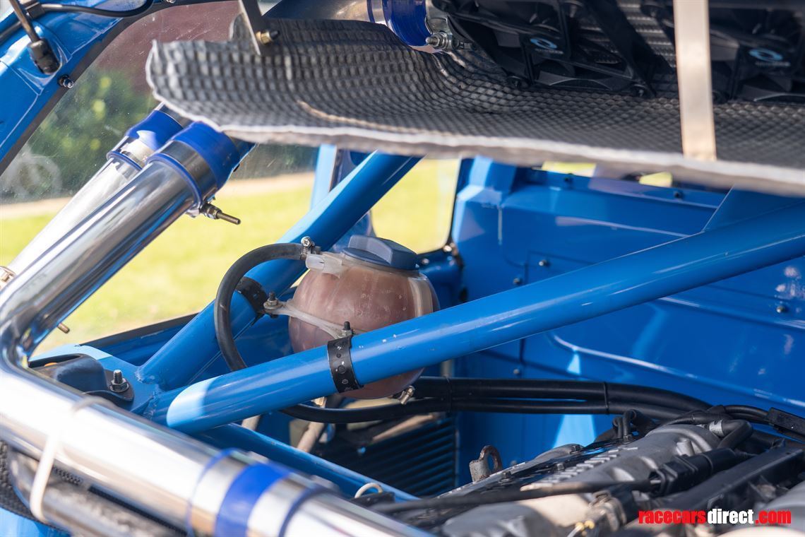 metro-6r4-replica-competition-car