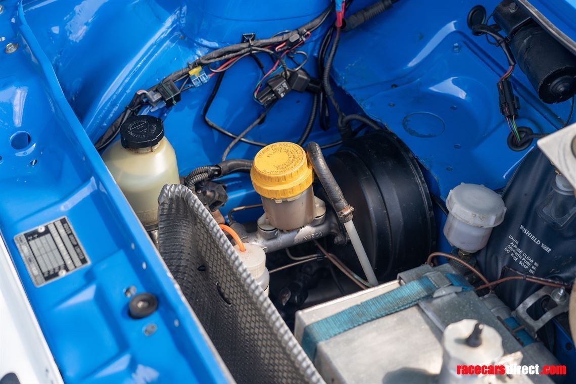 metro-6r4-replica-competition-car