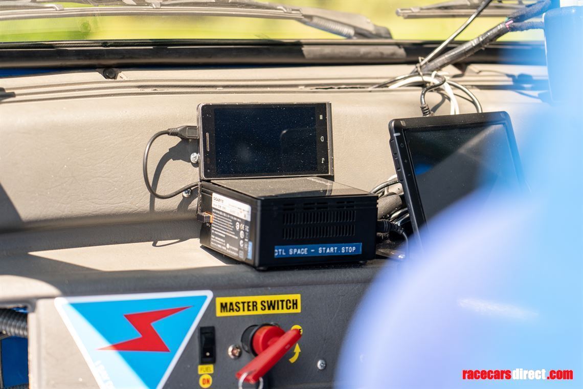 metro-6r4-replica-competition-car