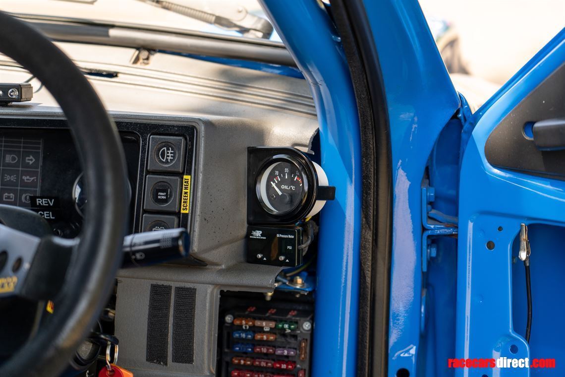 metro-6r4-replica-competition-car