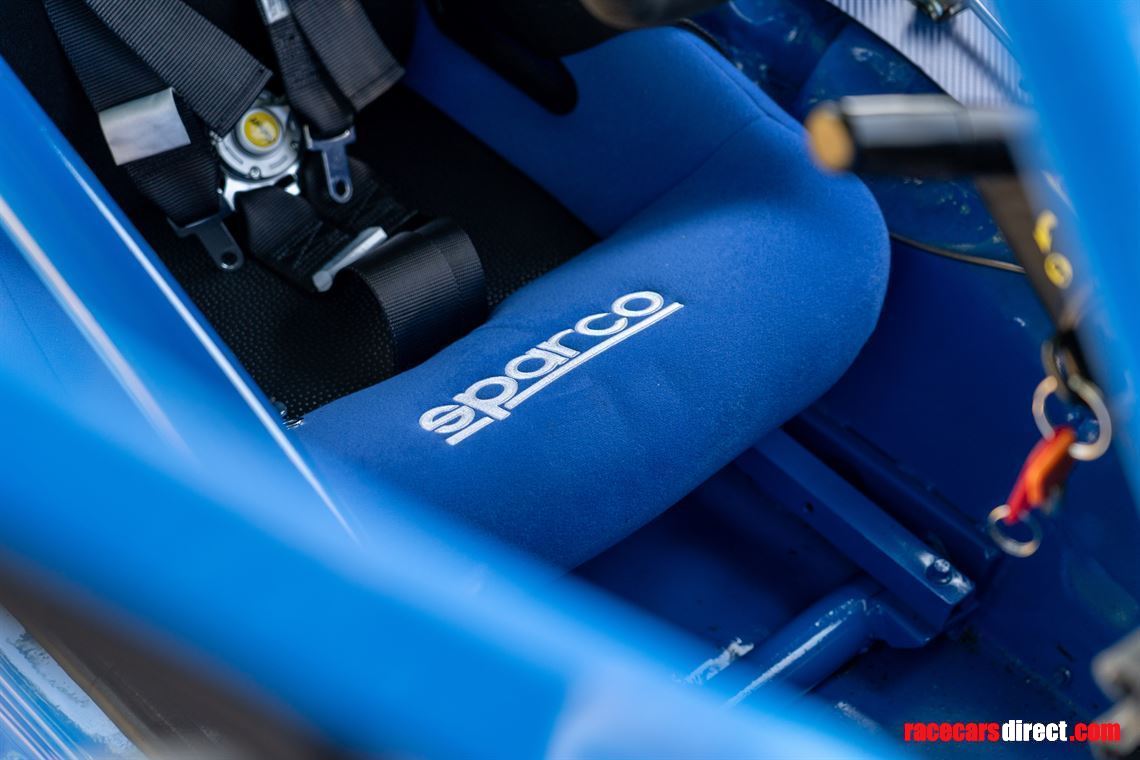 metro-6r4-replica-competition-car