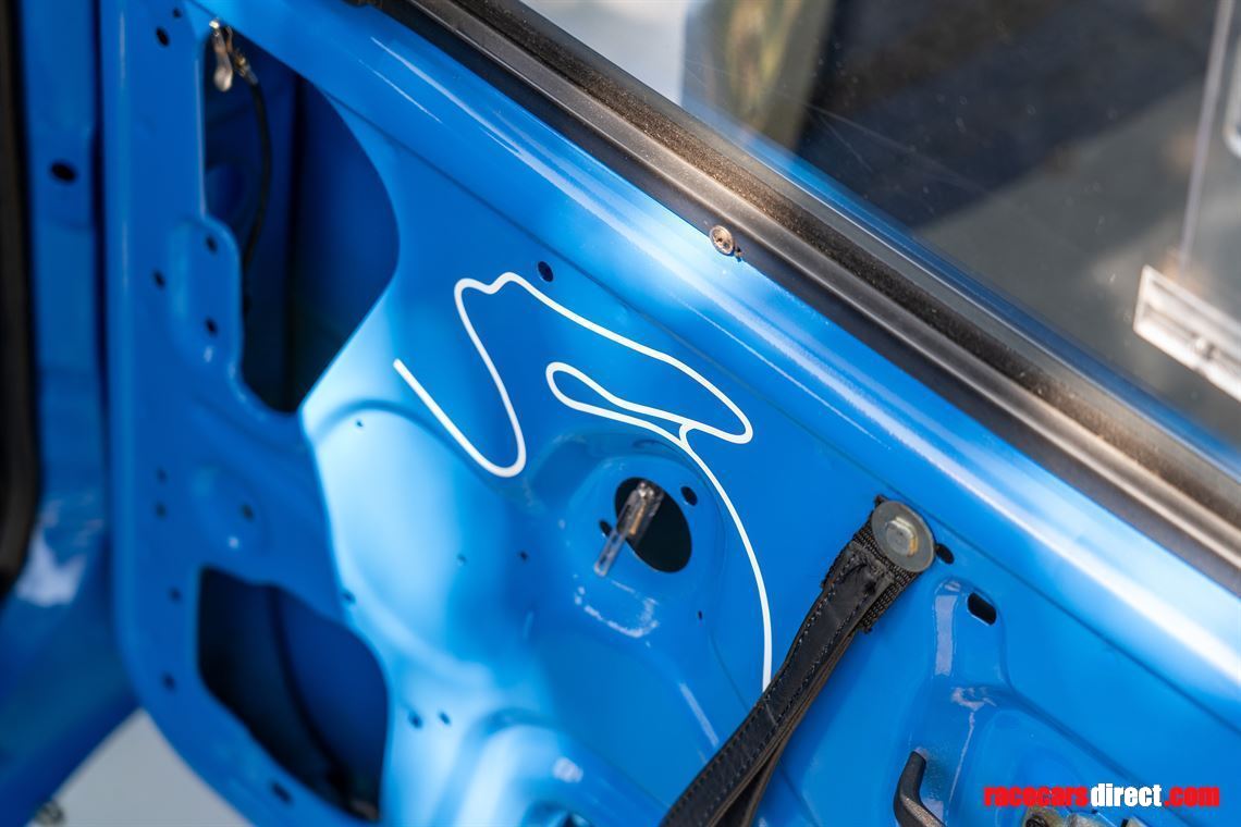 metro-6r4-replica-competition-car