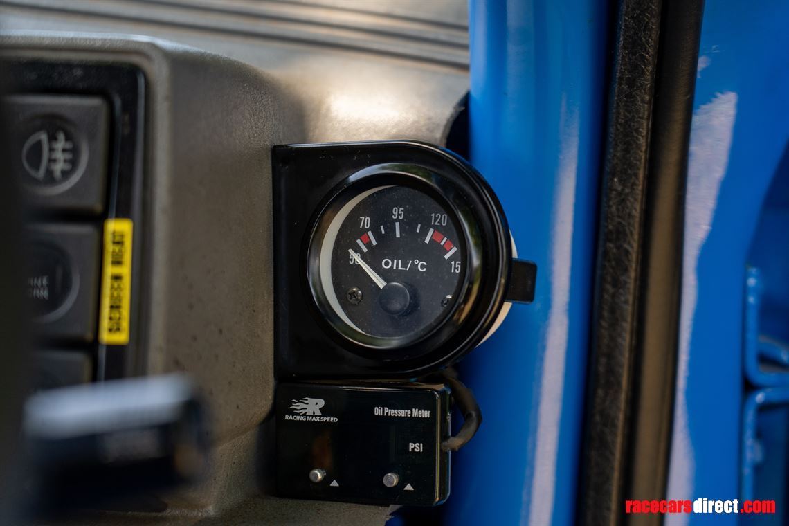 metro-6r4-replica-competition-car