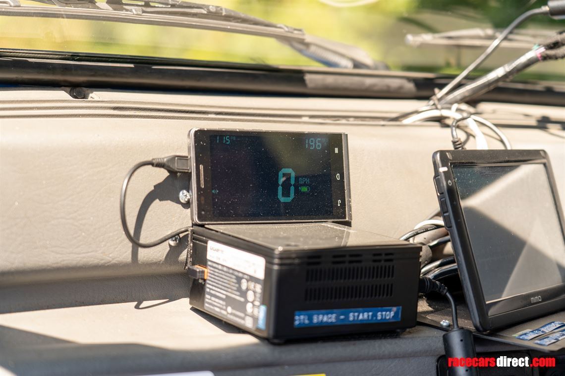 metro-6r4-replica-competition-car