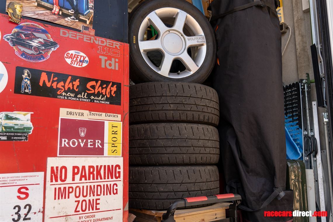 metro-6r4-replica-competition-car