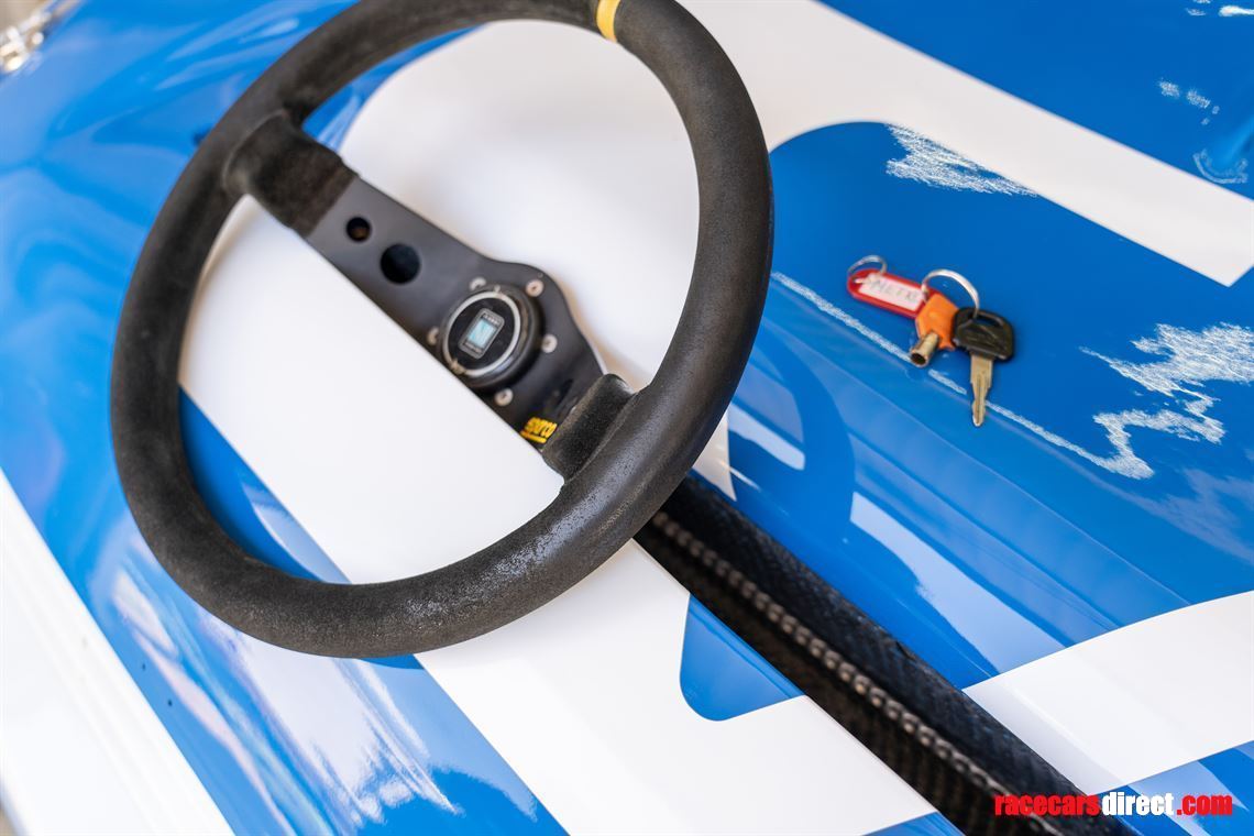 metro-6r4-replica-competition-car